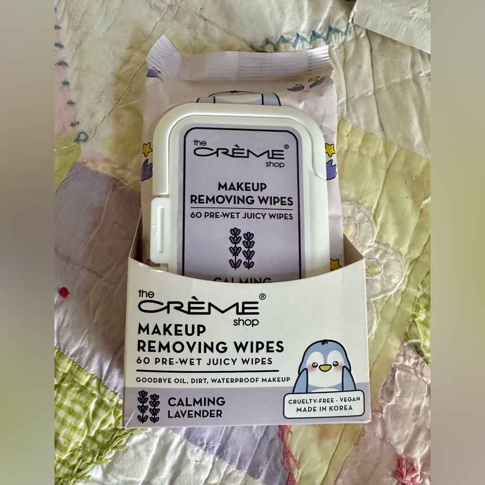The Crème Shop Makeup Removing Wipes Calming Lavender. 60ct